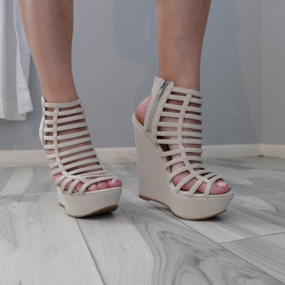 Steve Madden Xpert Wedge Sandal 7 - Picture 5 of 8
